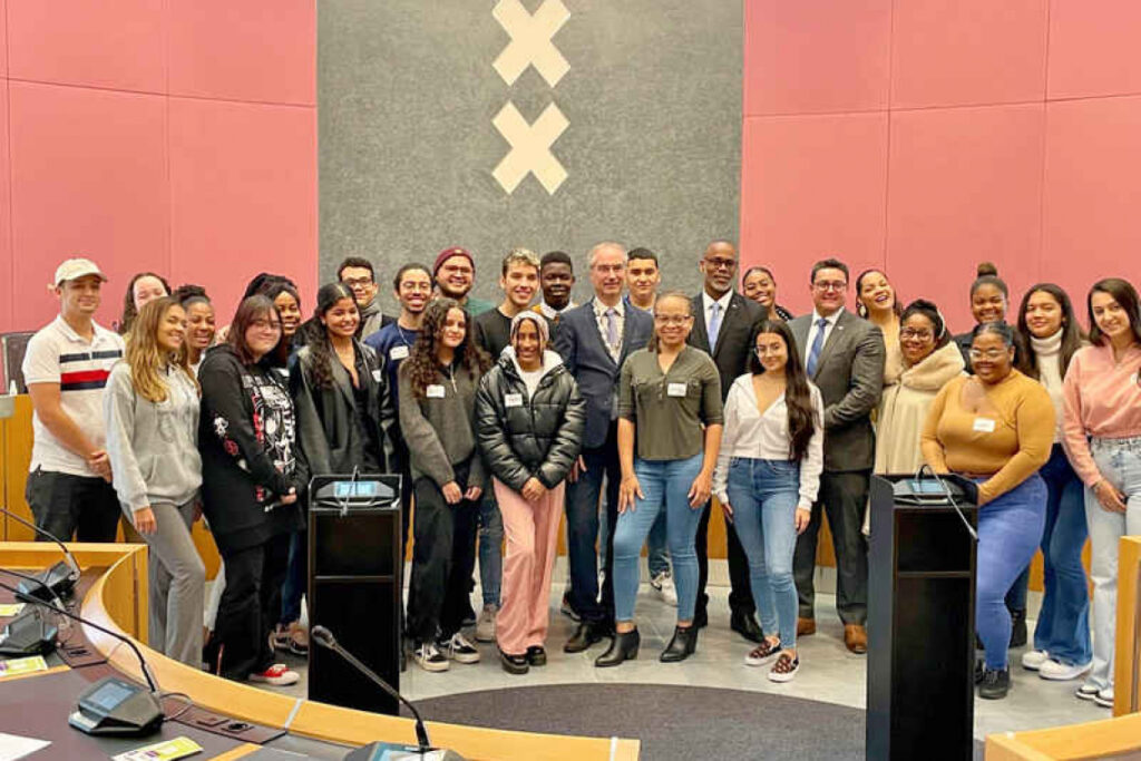 Dutch Caribbean students welcomed in Amsterdam